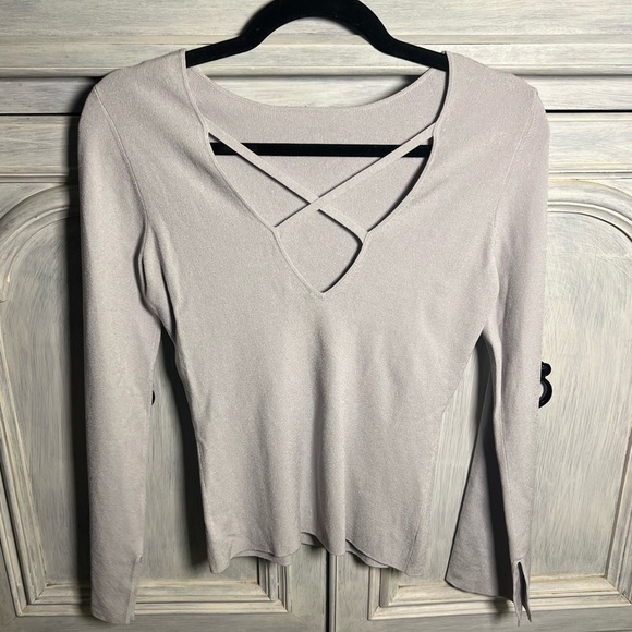 Adrienne Vittadini Soft Grey Fitted Ballet Neck Open Back Bell Sleeve Sweater - Picture 5 of 7